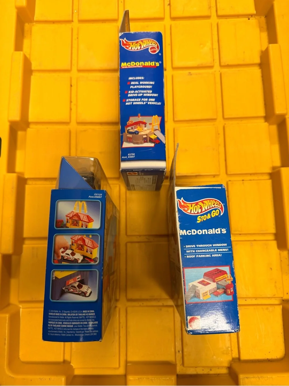 Hot Wheels McDonald's Playset Bundle - Yellow and Red